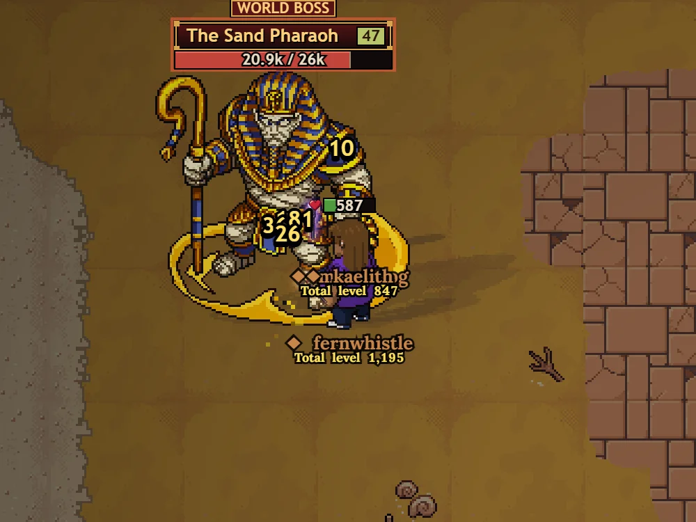 Players fighting The Sand Pharaoh